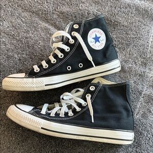 Converse Black High Top Canvas Sneakers Chuck Taylor GREAT condition